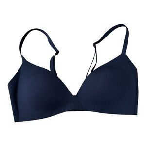 Lululemon Black Push Up Wirefree Bra Black Undergarment Support Women’s Size 32C